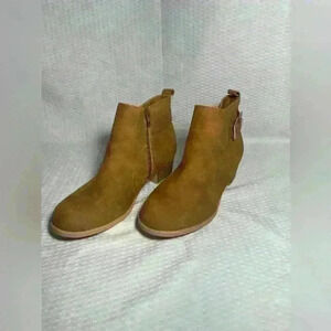 The Children’s Place 6 Youth Boots